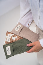 Afbeelding in Gallery-weergave laden, Handgemaakte Aromatherapie oogkussen - Groen ribbel