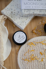 Afbeelding in Gallery-weergave laden, Orange | Vegan lipbalm