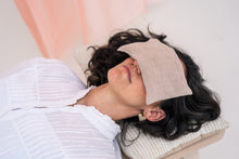 Afbeelding in Gallery-weergave laden, Aromatherapy Eyepillow - Lichtgrijs 100 % linnen
