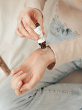 Afbeelding in Gallery-weergave laden, Calming Aroma Roller

